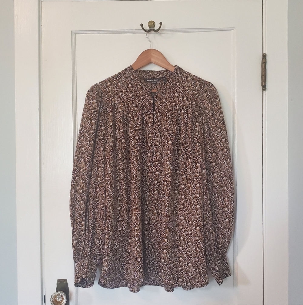 Black Bull Blouse – Size L – Black (Pink, White & Gold Floral Pattern)
